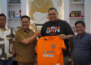 Wakil Bupati Kukar, Rendi Solihin menerima kunjungan Presiden Borneo FC deserta manajemen. ist