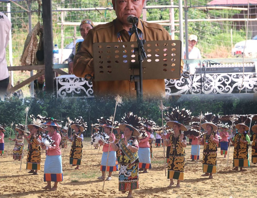Mueq Lepoq di sebuah lapangan di Kampung Batu Majang, Kecamatan Long Bagun, Senin, 4 Desember 2023. (dok prokopim mahulu)