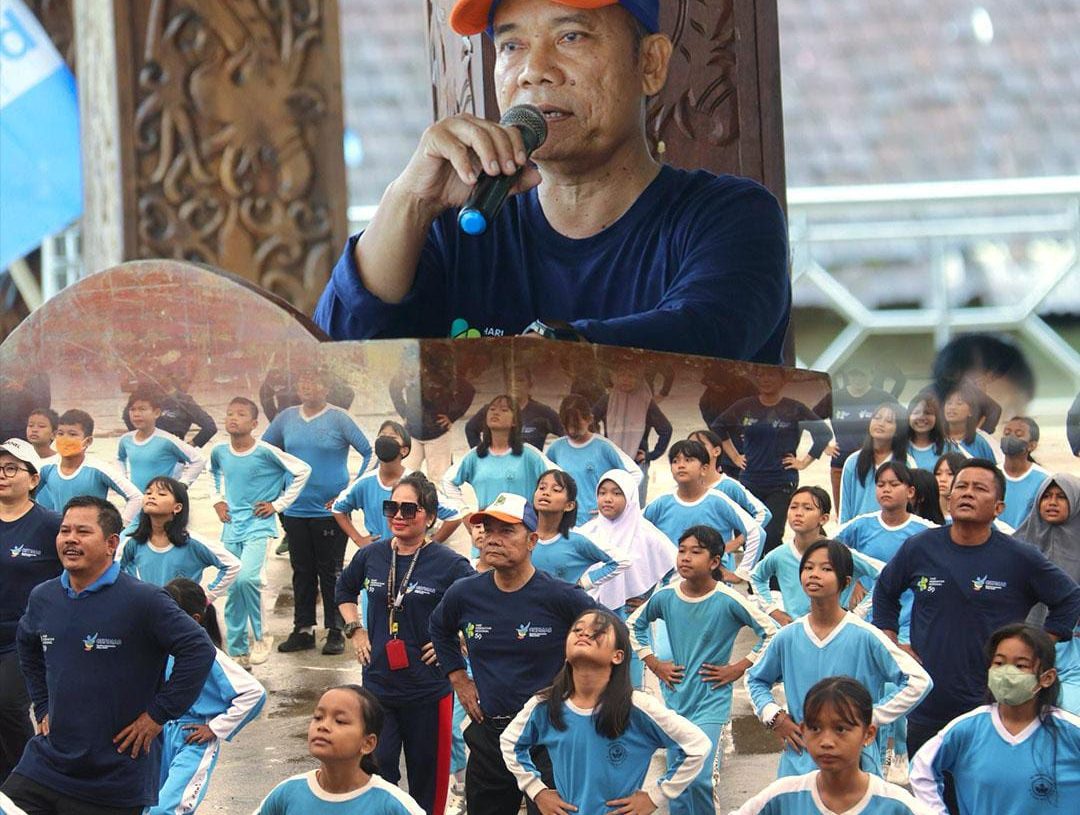 Wakil Bupati Mahulu, Yohanes Avun mengikuti Hari Kesehatan Nasional di Mahulu. (dok Prokopim Mahulu)
