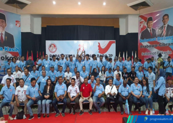 DEKLARASI DUKUNGAN: Peserta Rakernas Bara JP berfoto bersama di Asrama Haji Pondok Gede, Jakarta, Rabu-Kamis, 9-10 Oktober 2024. (Istimewa)