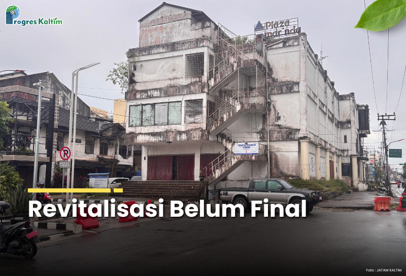 Gedung Plaza 21 di Jalan Niaga Utara, Samarinda, yang kini difungsikan sebagai lahan parkir dan tengah dipertimbangkan untuk direvitalisasi Pemkot Samarinda.