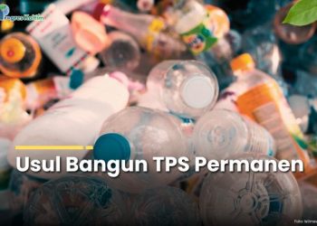 Tumpukan sampah plastik.